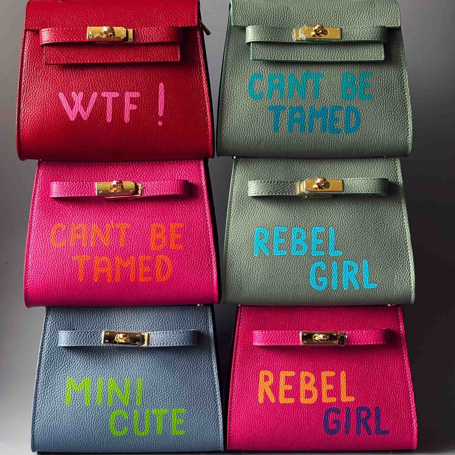 Set barevných kožených designových kabelek Zoi Bag.