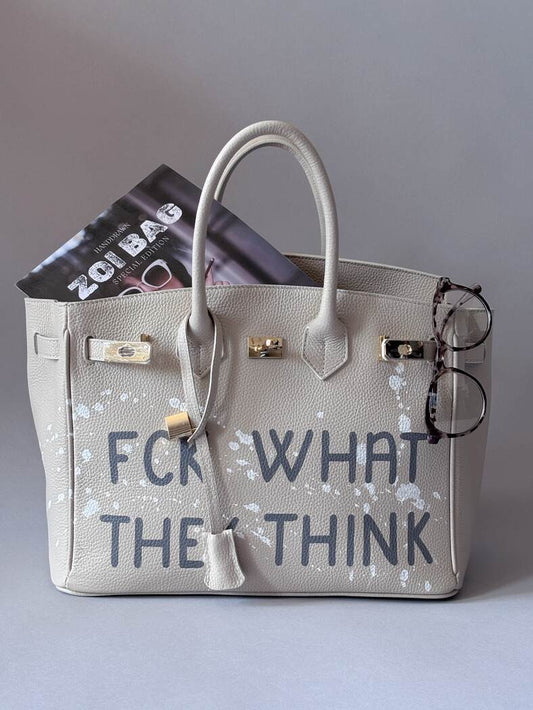 Elegantní designová kožená kabelka Zoibag v béžové barvě s unikátní ruční malbou.