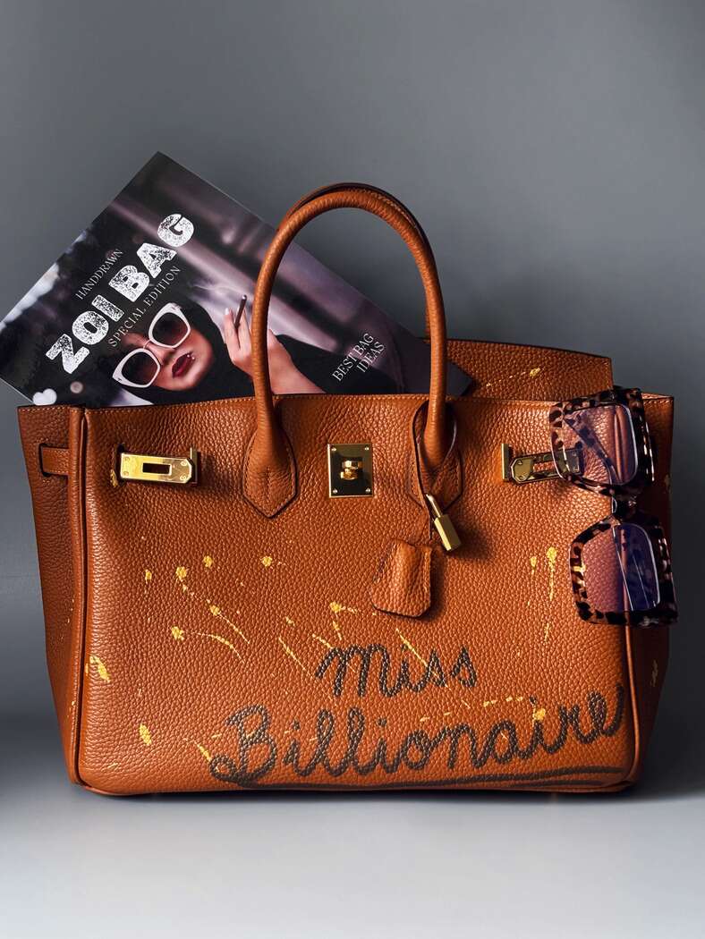 Originální kožená hnědá kabelka Zoi Bag s nápisem "Miss Billionaire"